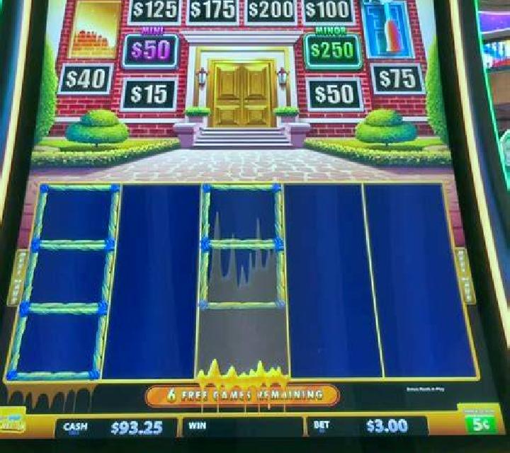 Vegas Wilds slot machine