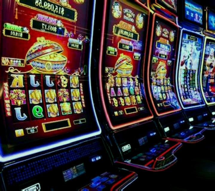 Vinnie Jones Blackjack slot machine