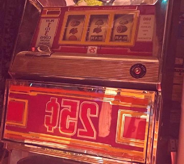Vintage Vegas slot machine