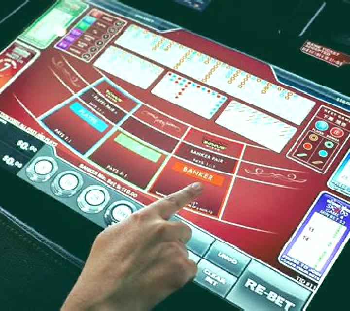 VIP Multihand Baccarat slot machine