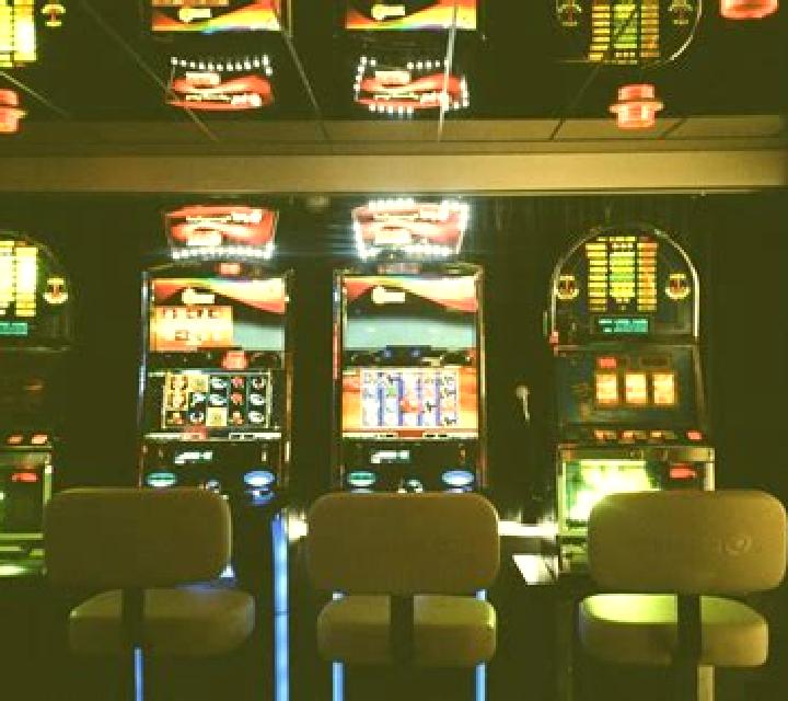 Virtual PokDeng slot machine
