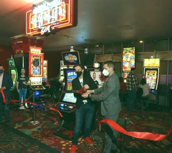 Visitors slot machine