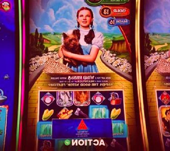 Walking Oz slot