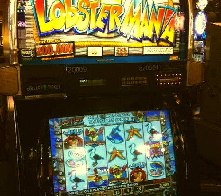 Wave Mania slot machine