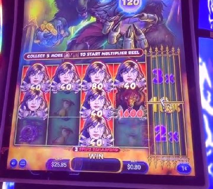 Werewolf Madness slot machine