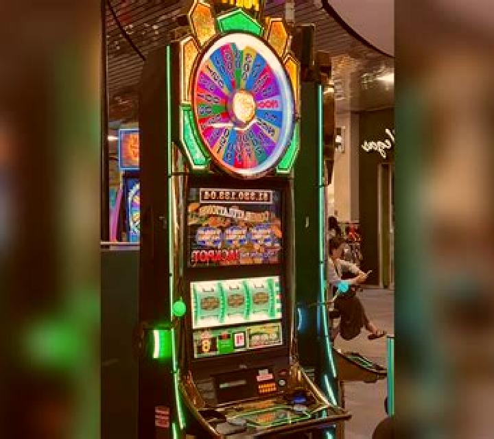Wheel of Winners Link & Win slot machine