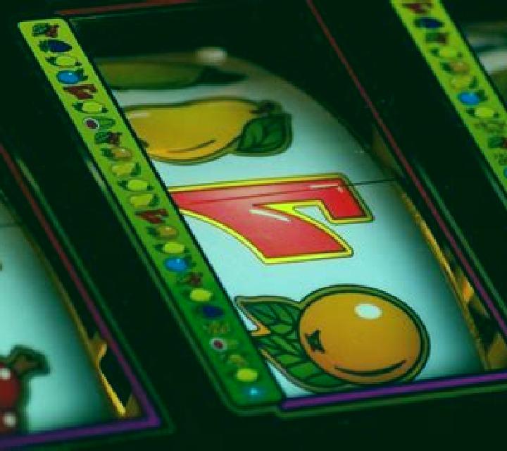 Wild 7 slot machine
