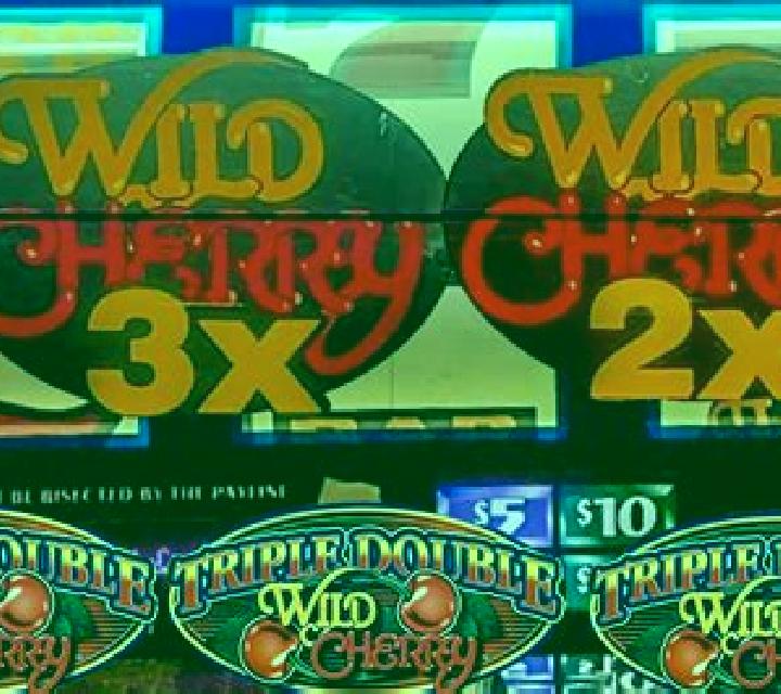 Wild Cherry (Wizard Games) slot machine