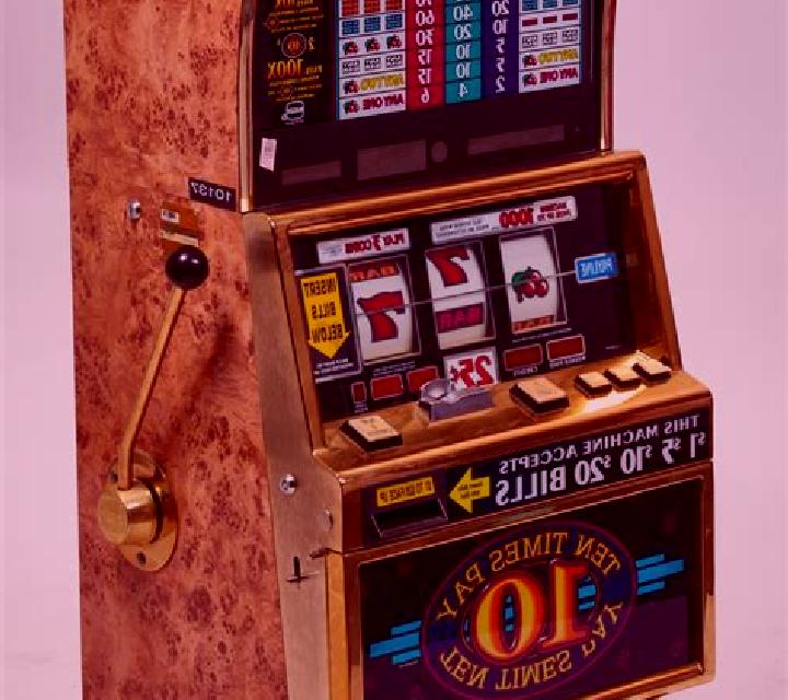 Wild Lady Cash 10 slot machine