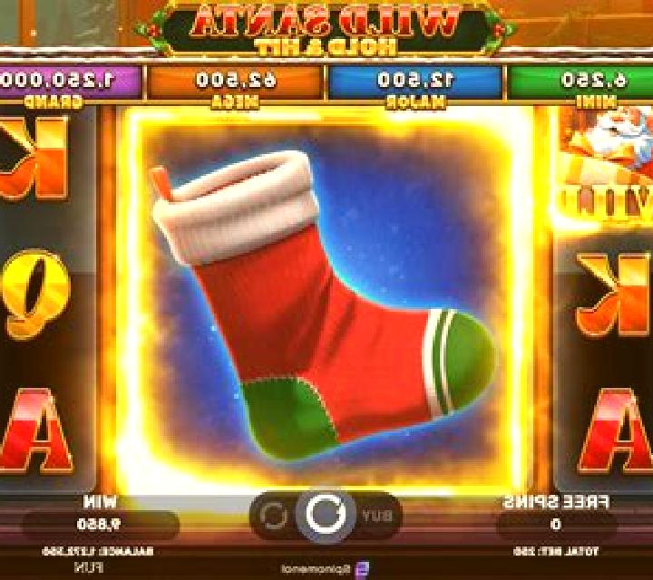 Wild Xmas Hold & Hit online slot