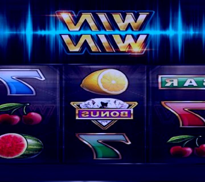 Winning Clover 5 Hold & Win online slot