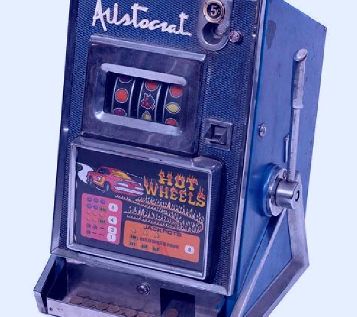 Wins & Wheels slot machine