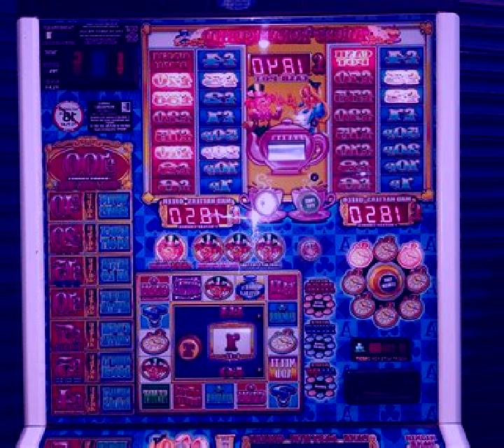 Wipeout slot machine