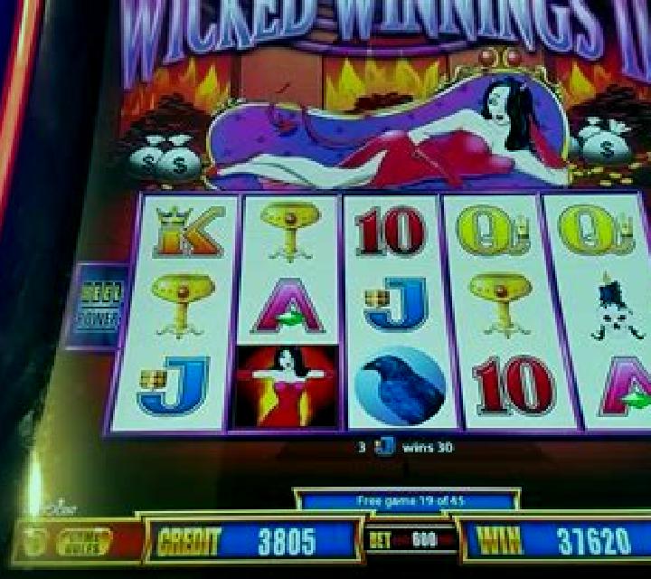 Witch Winnings slot machine