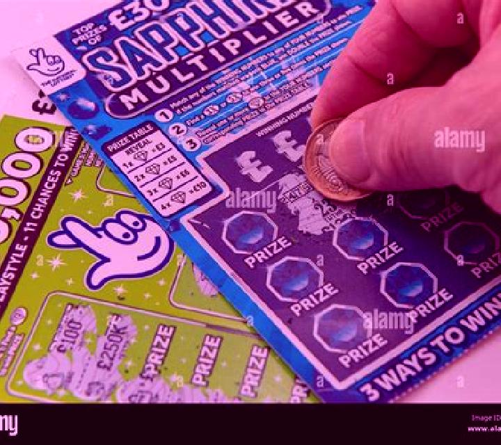 With Cleo Scratchcard slot game