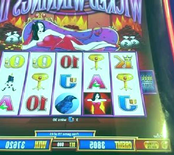 Wobbly Winnings slot machine