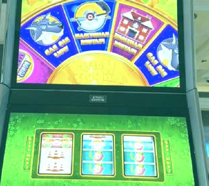 Wolf Money Xtra Choice slot game