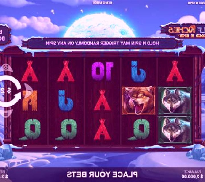 Wolf Riches Hold N Spin slot game
