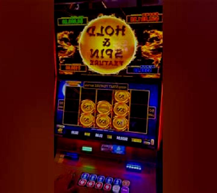 Wolf Riches Hold N Spin slot machine