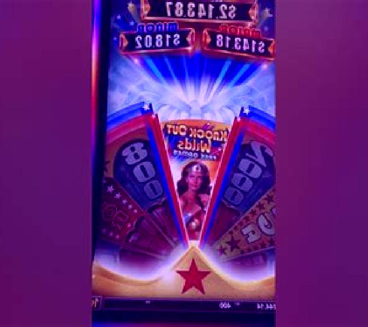 Wonder Woman Gold slot machine