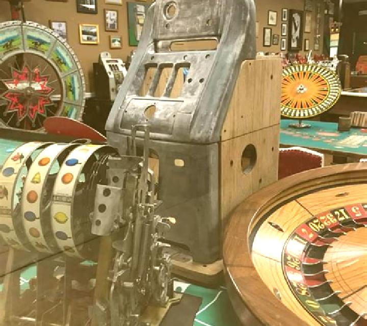 Woodslot slot machine