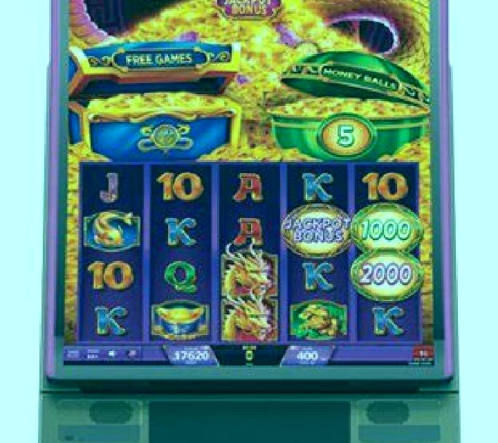 Wrecked Treasures slot machine