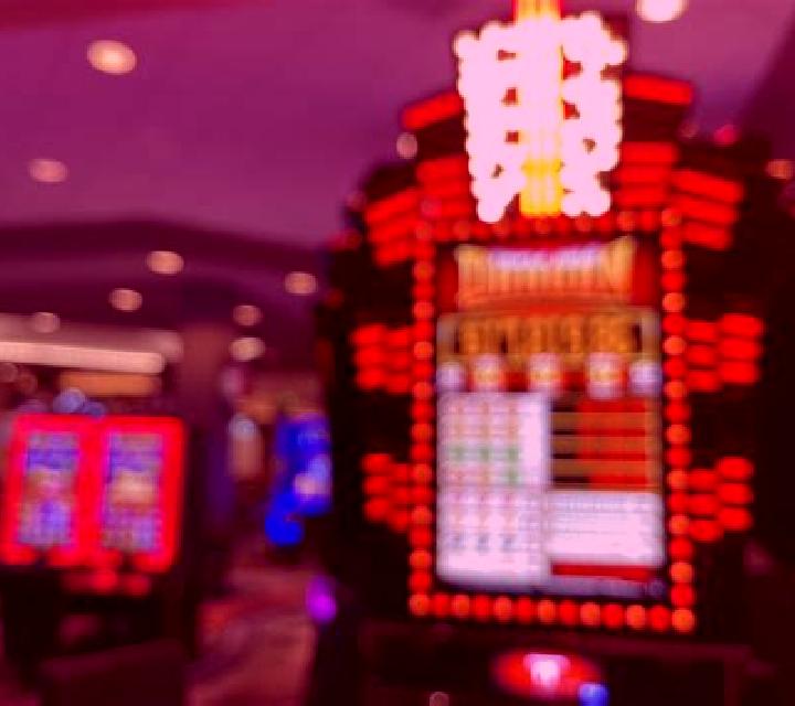 X Flip slot machine