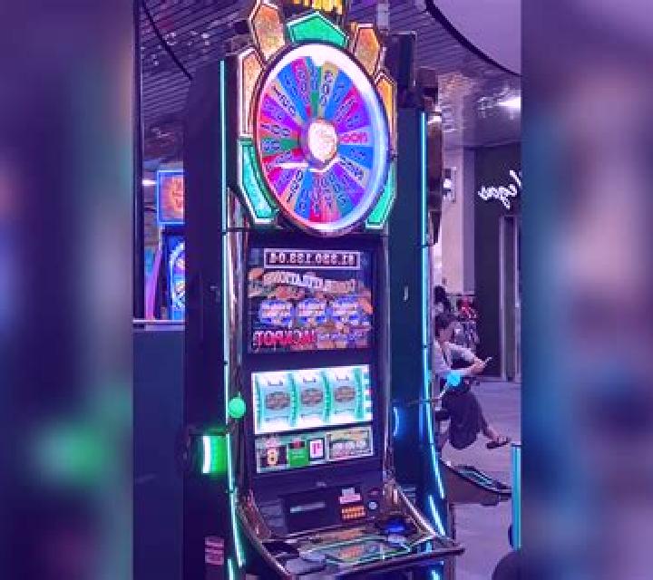 X-Max the Winner slot machine