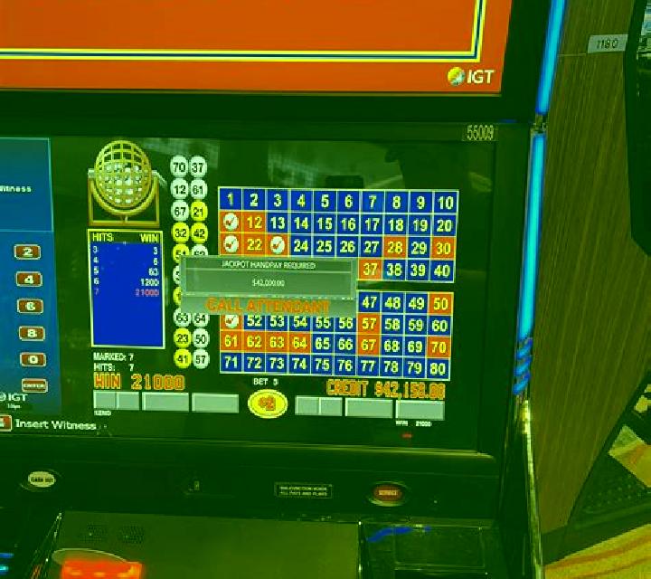 Xmas Keno slot machine