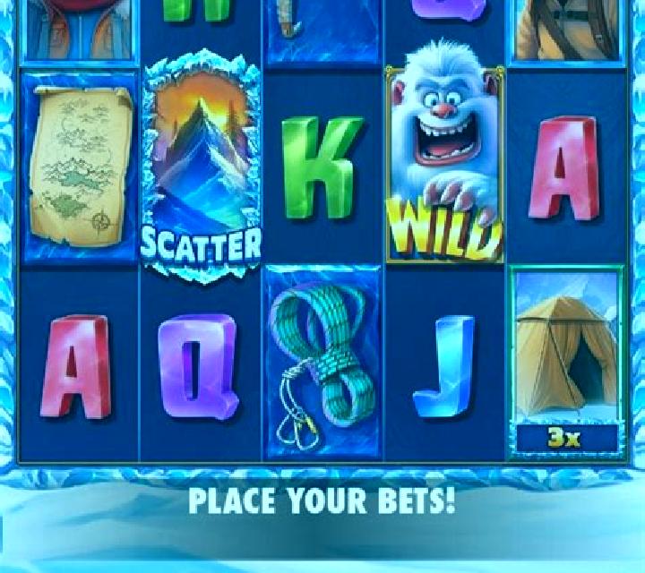 Xmas Yeti slot game