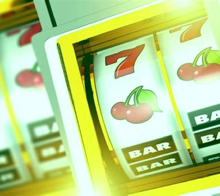 Yahtzee (1xGames) slot machine