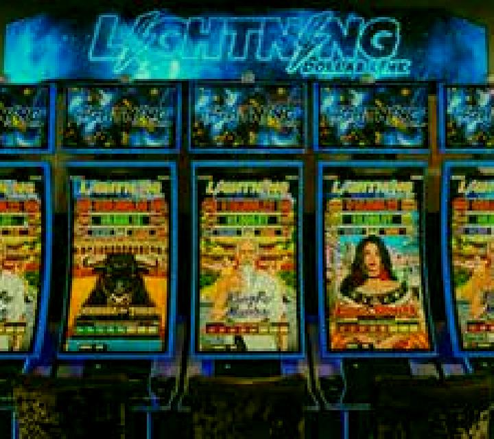 Yakuza Clash Hold & Win slot machine