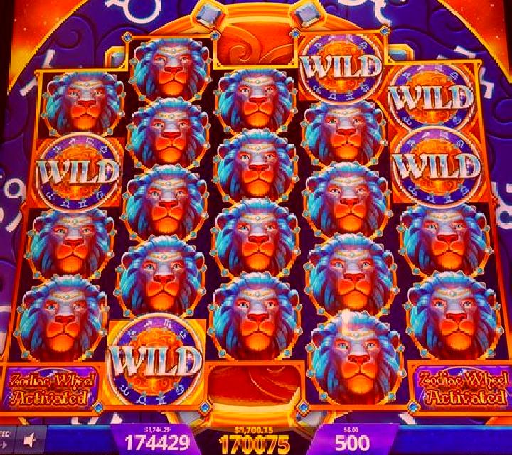 Zodiac slot machine
