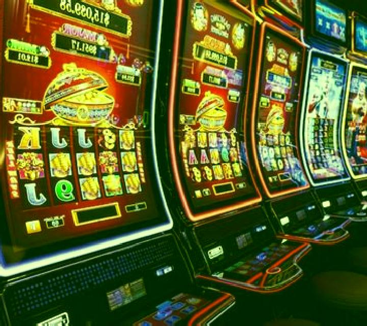 Zombie Blackjack slot machine